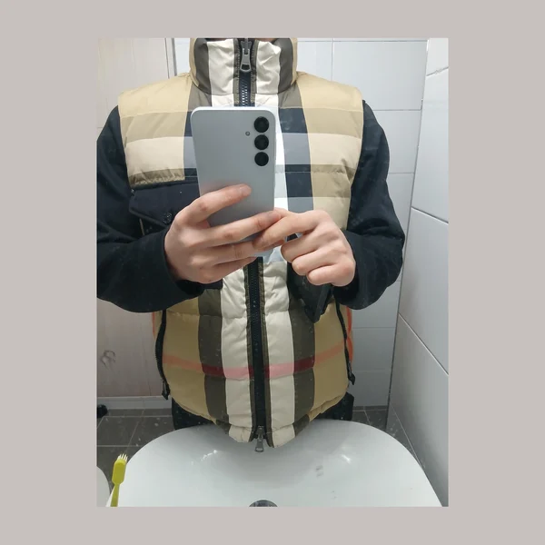 버버리 리버시블 나일론 체크 패딩 다운 조끼 80329971